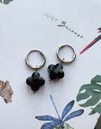 Clover black