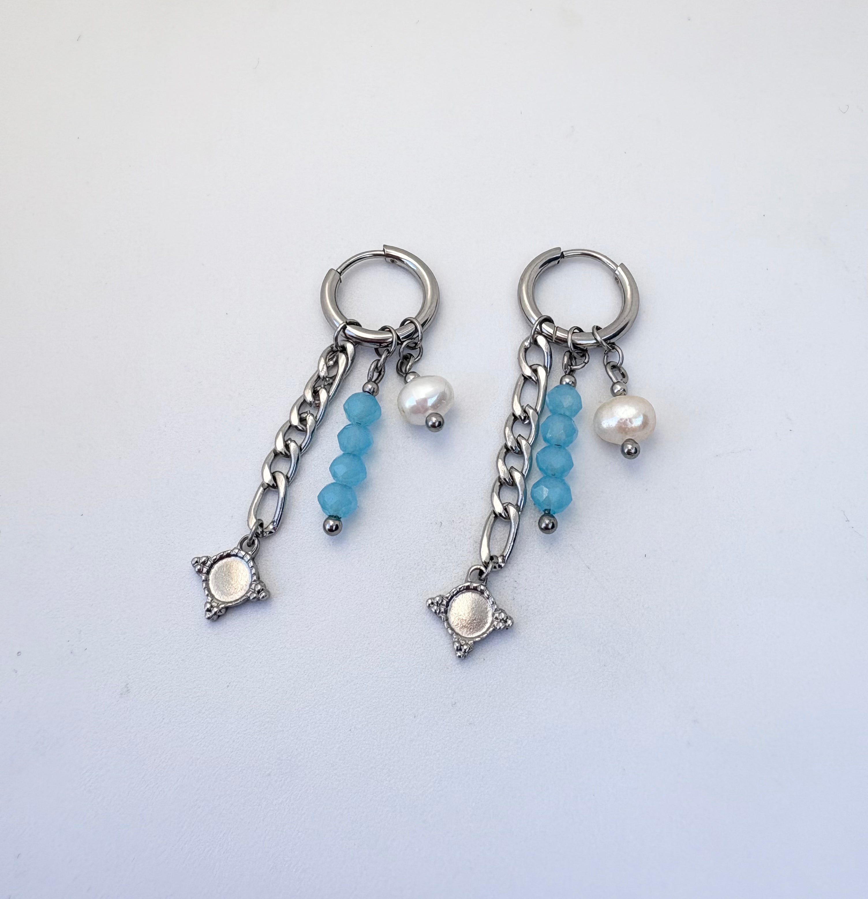 Ice blue & pearl